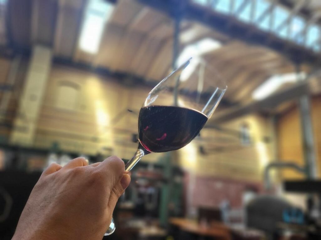 Rotwein der Woch bei Tastavin Weinbar Berlin Moabit - Château Alaric – Corbières Granche - Syrah - Mourvèdre